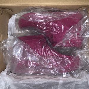 Purple Clark’s wallabee boots brand new size 9 baby